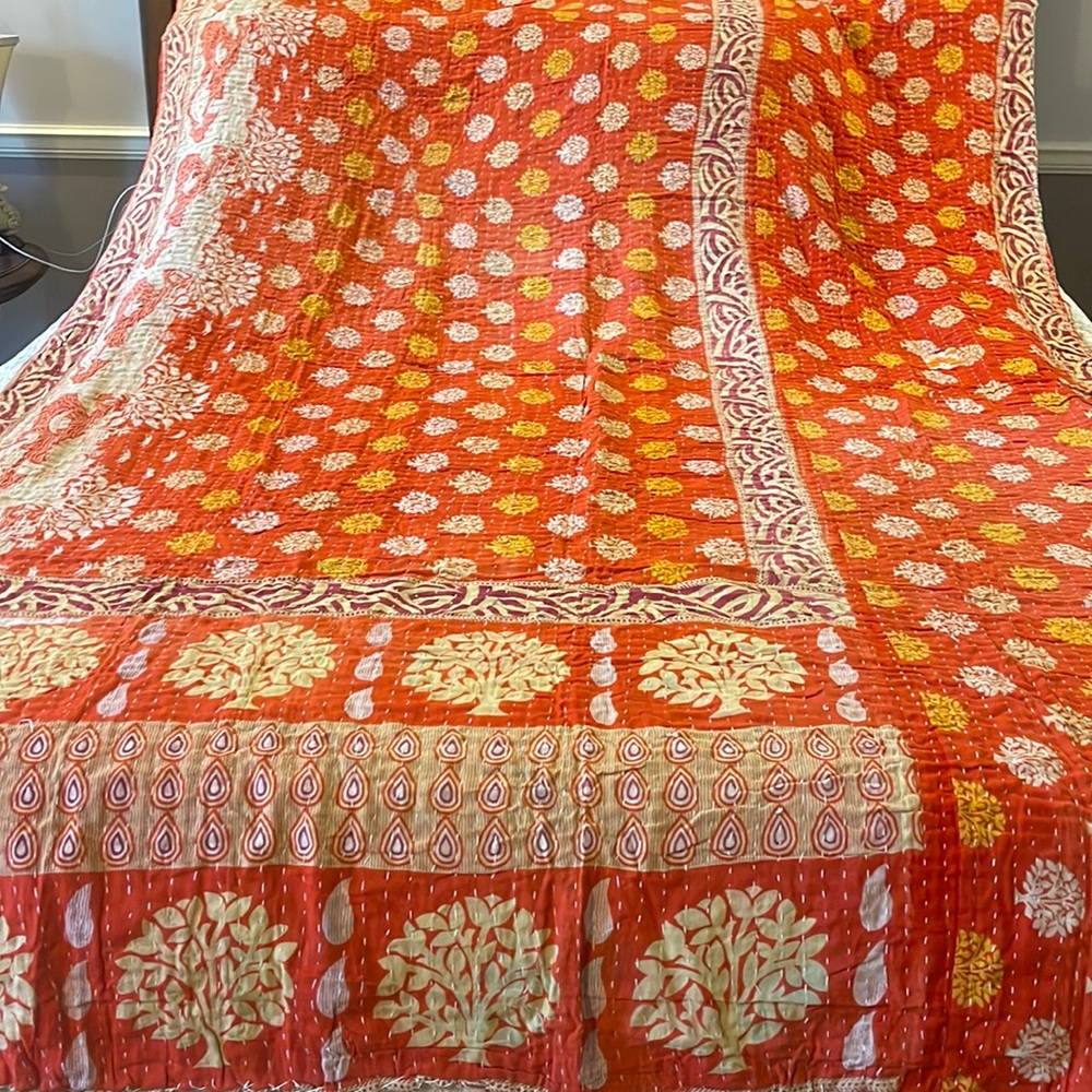Beautiful recycled Kantha throws hand quilted, recycled, one of a kind.
